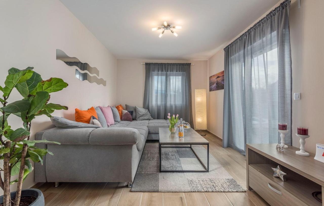 Villa Frontera Croatia بوريتش المظهر الخارجي الصورة